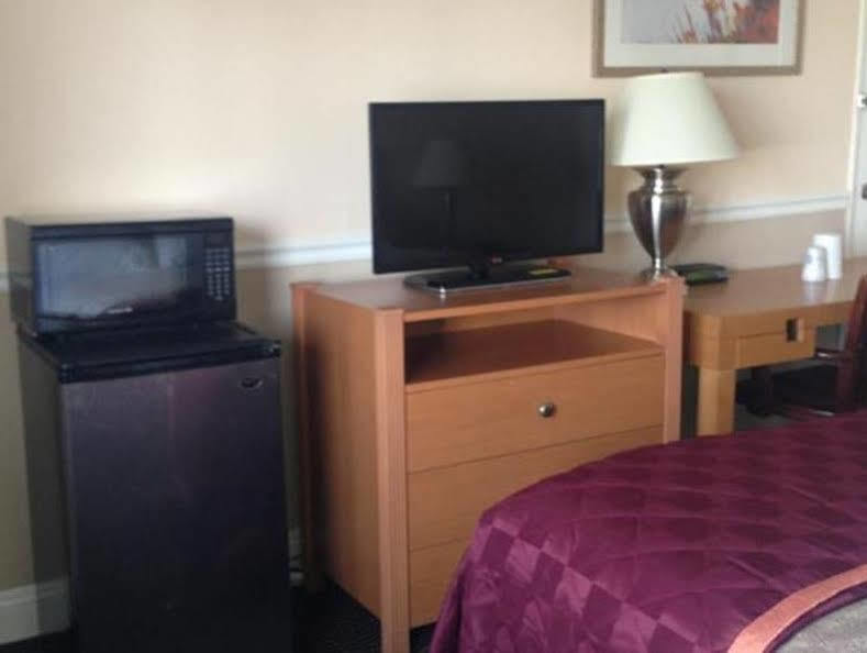 Americas Best Value Inn - Downtown Oakland/Lake Merritt Buitenkant foto