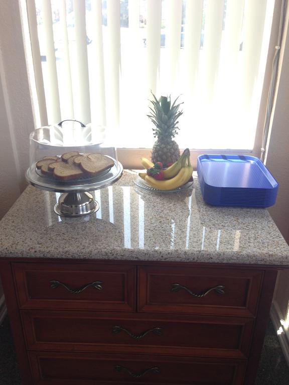 Americas Best Value Inn - Downtown Oakland/Lake Merritt Buitenkant foto